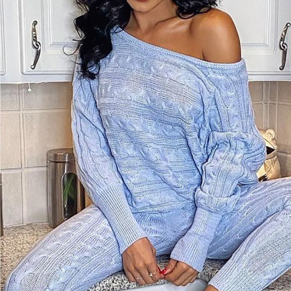MATCHING SET - Picture 5 of 5